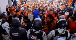 Hundreds of migrants attempt to storm the US-Mexico border